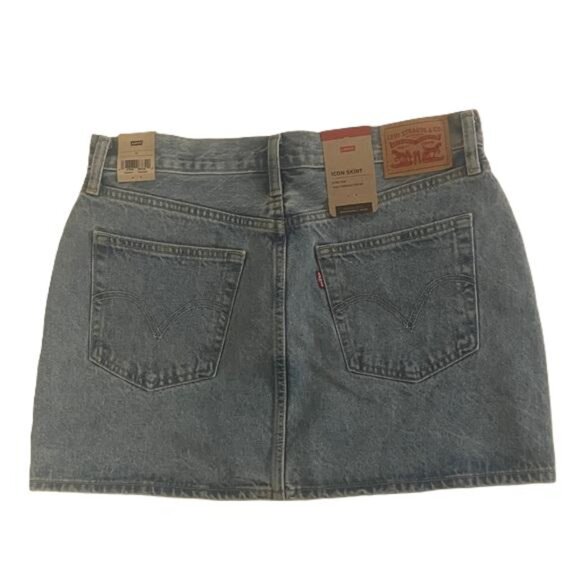 Women's Levi's® A-Line Button Front Mini Skirt Color: Shine Theory Size: 29 US 8 - Picture 4 of 5